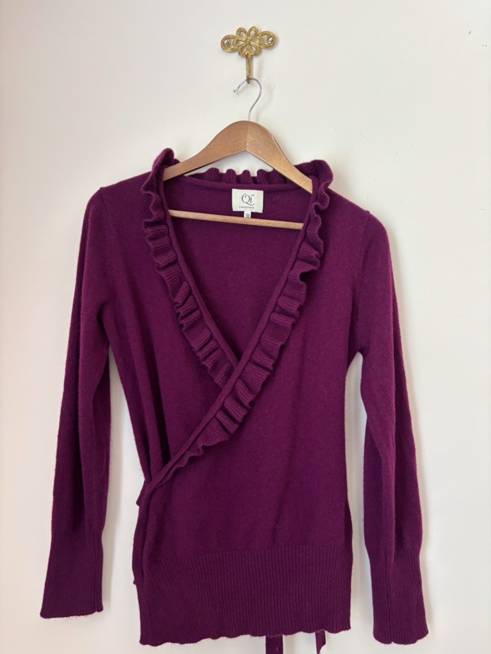 Qi Cashmere Plum Ruffle Wrap Sweater Medium Quiet Luxury Spring